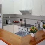 Paradise Gardens Iv 2 Bd Amazing *