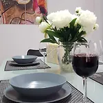 Paradise Gardens Iv 2 Bd Amazing