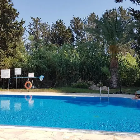 Apartment Paradise Gardens Iv 2 Bd Amazing