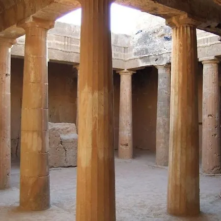 Paradise Gardens Iv 2 Bd Amazing *