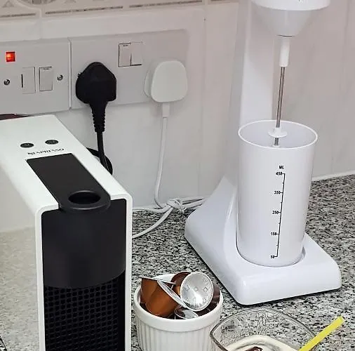 Paradise Gardens Iv 2 Bd Amazing パ フォス