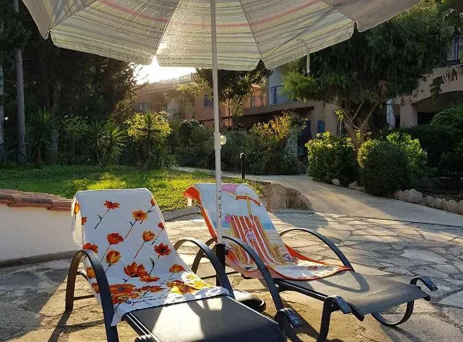 Paradise Gardens Iv 2 Bd Amazing アパート