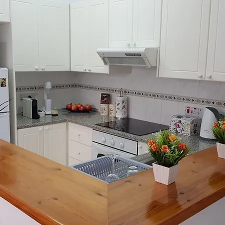Paradise Gardens Iv 2 Bd Amazing *
